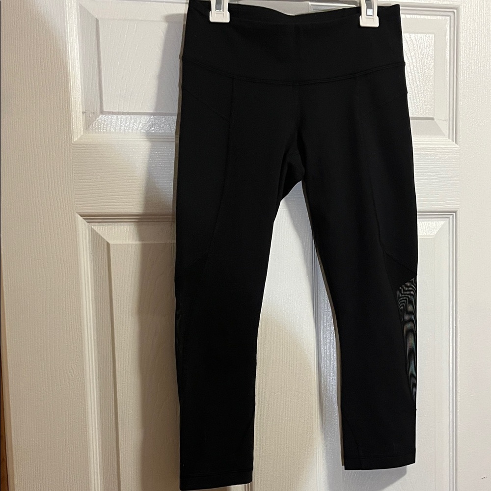 Lululemon cropped Black Leggings
